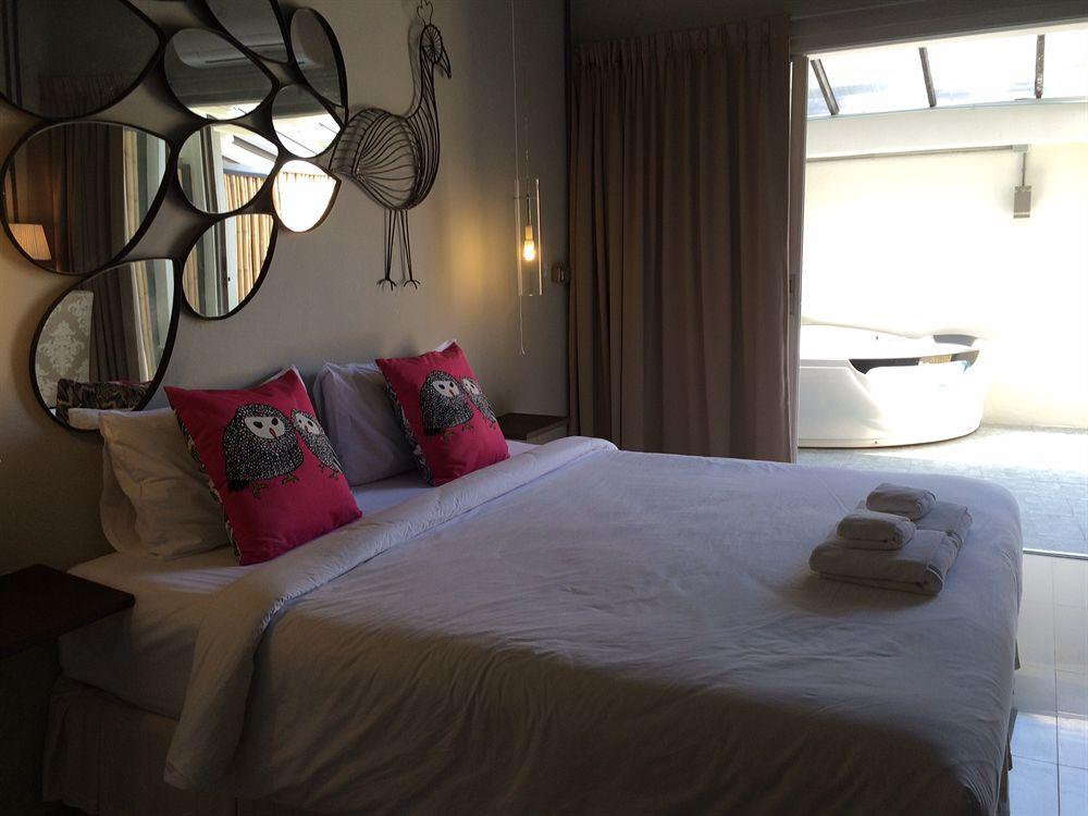 The Nest Resort Patong Bagian luar foto