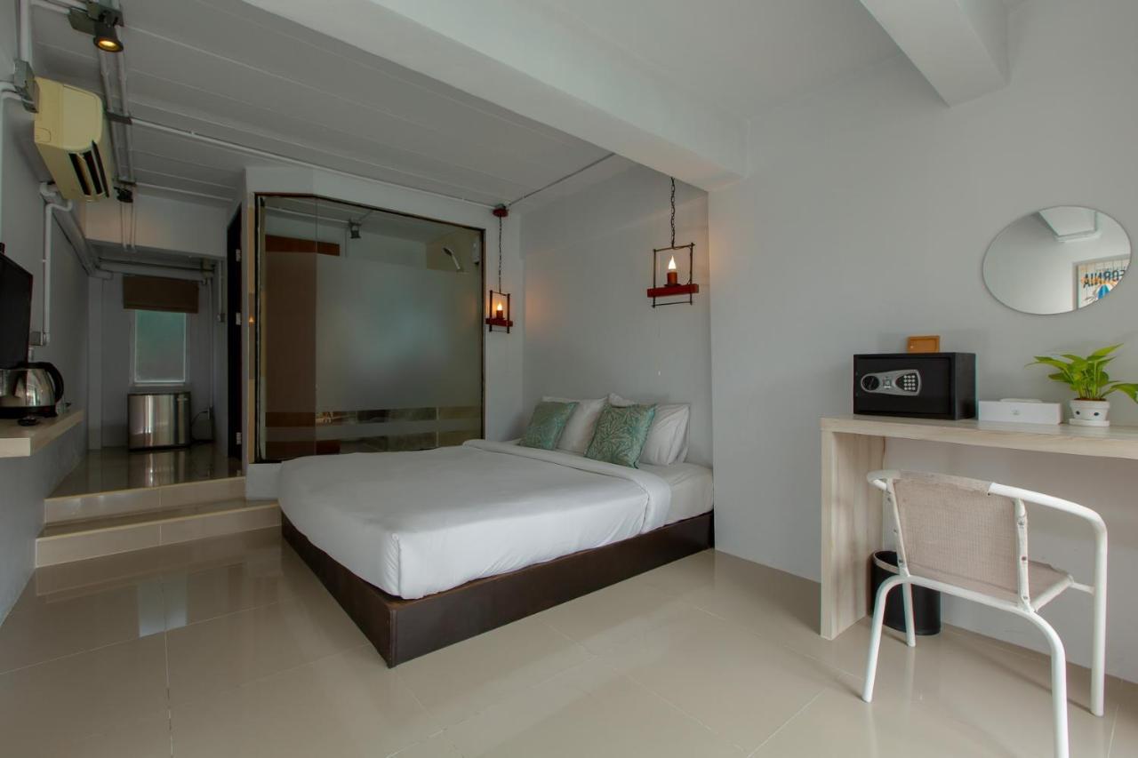 The Nest Resort Patong Bagian luar foto