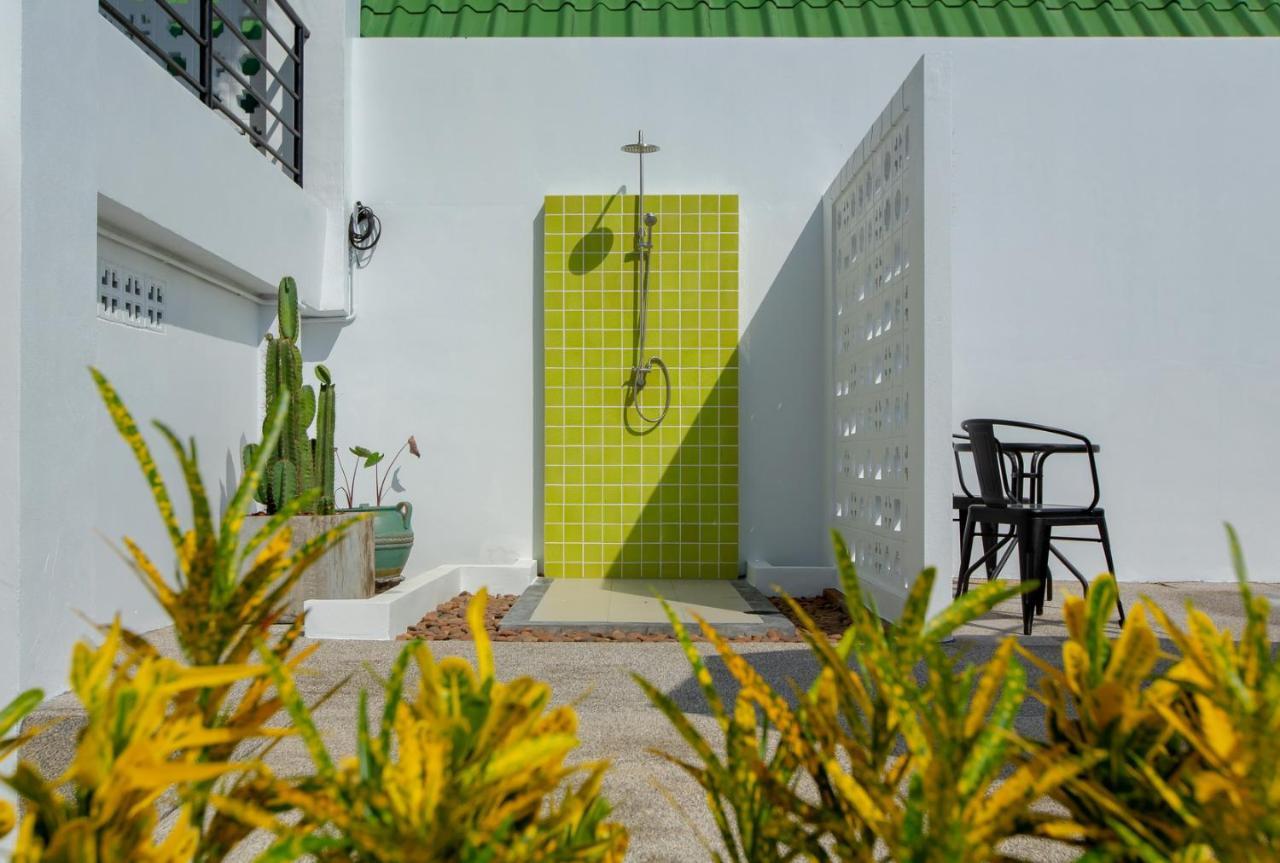 The Nest Resort Patong Bagian luar foto
