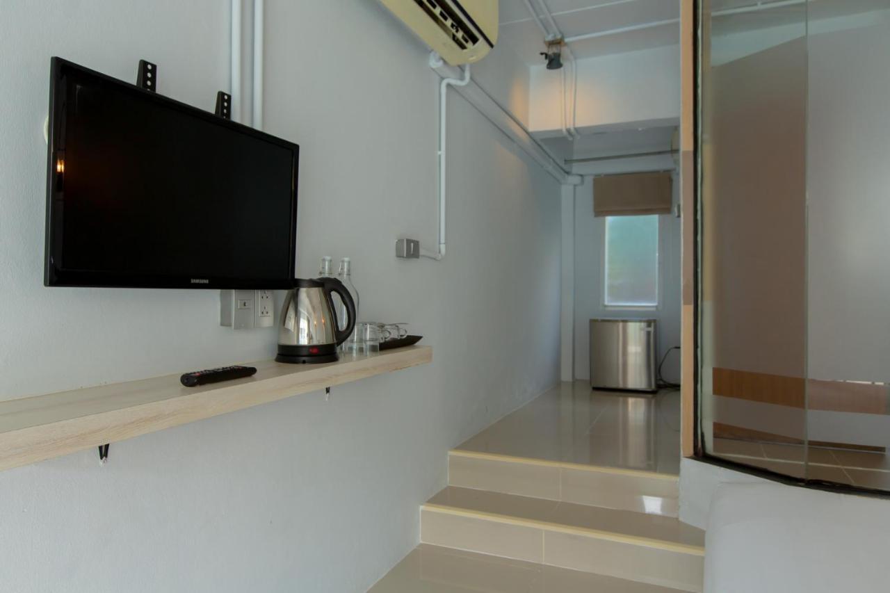 The Nest Resort Patong Bagian luar foto