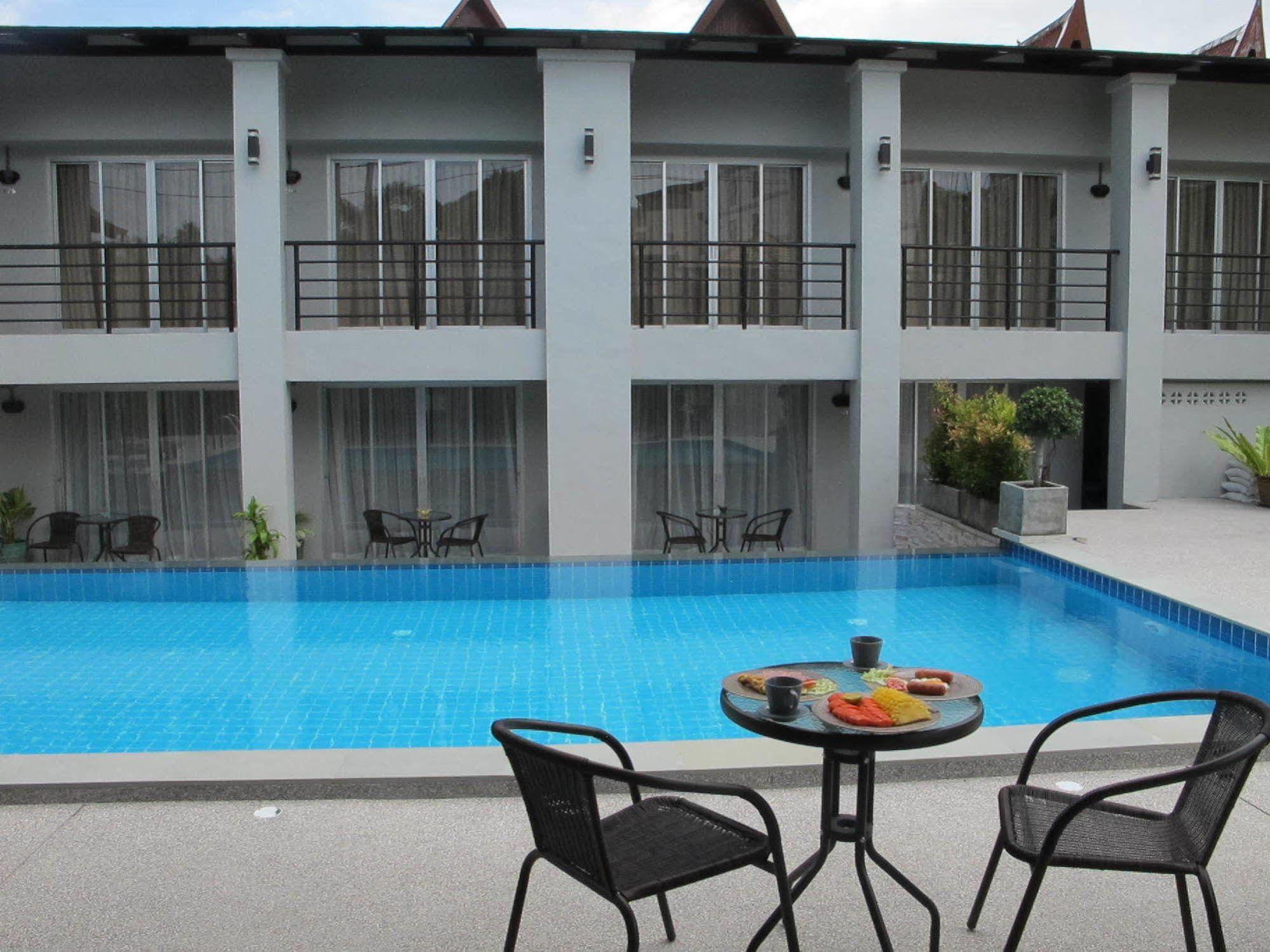The Nest Resort Patong Bagian luar foto
