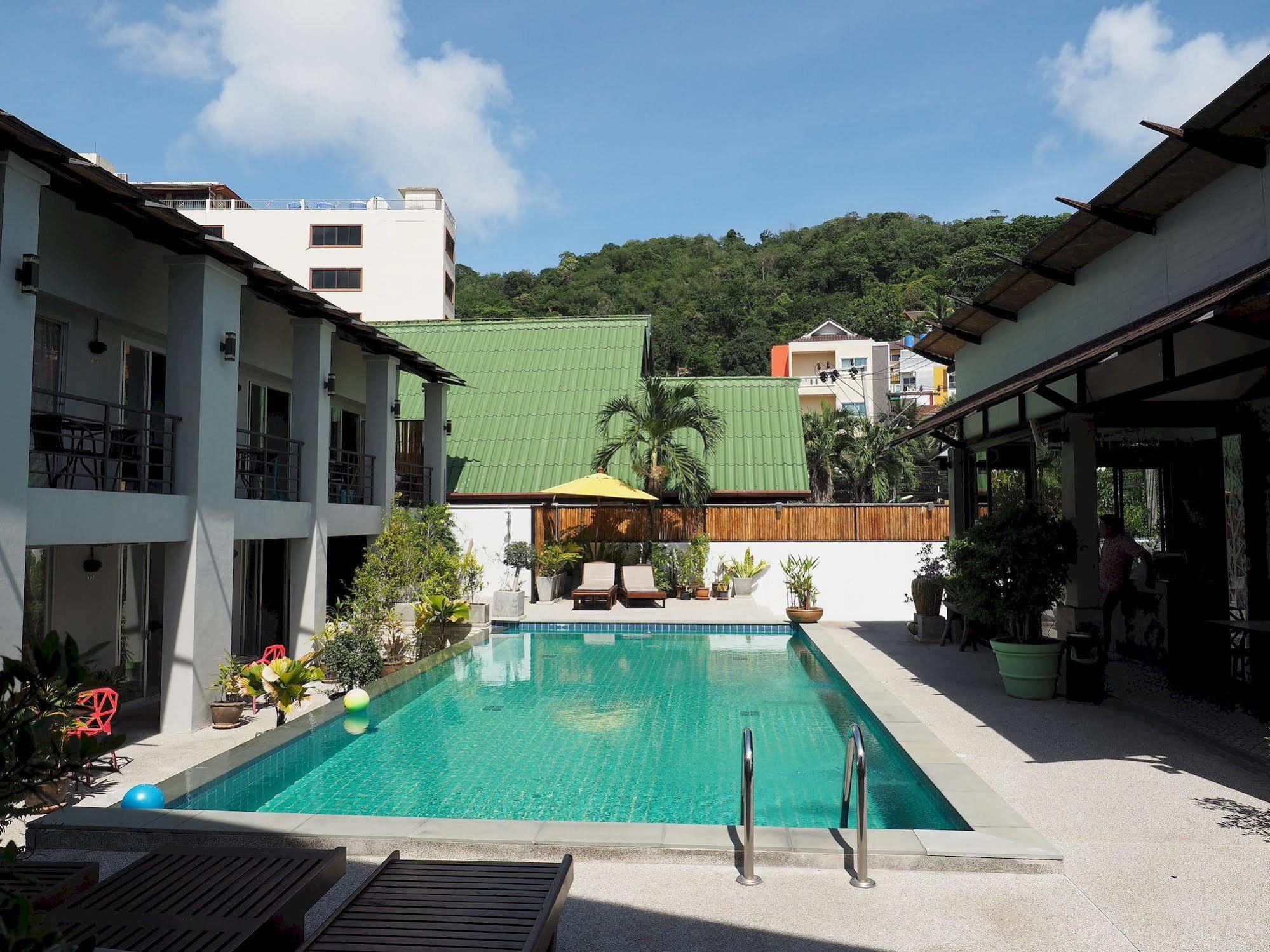 The Nest Resort Patong Bagian luar foto
