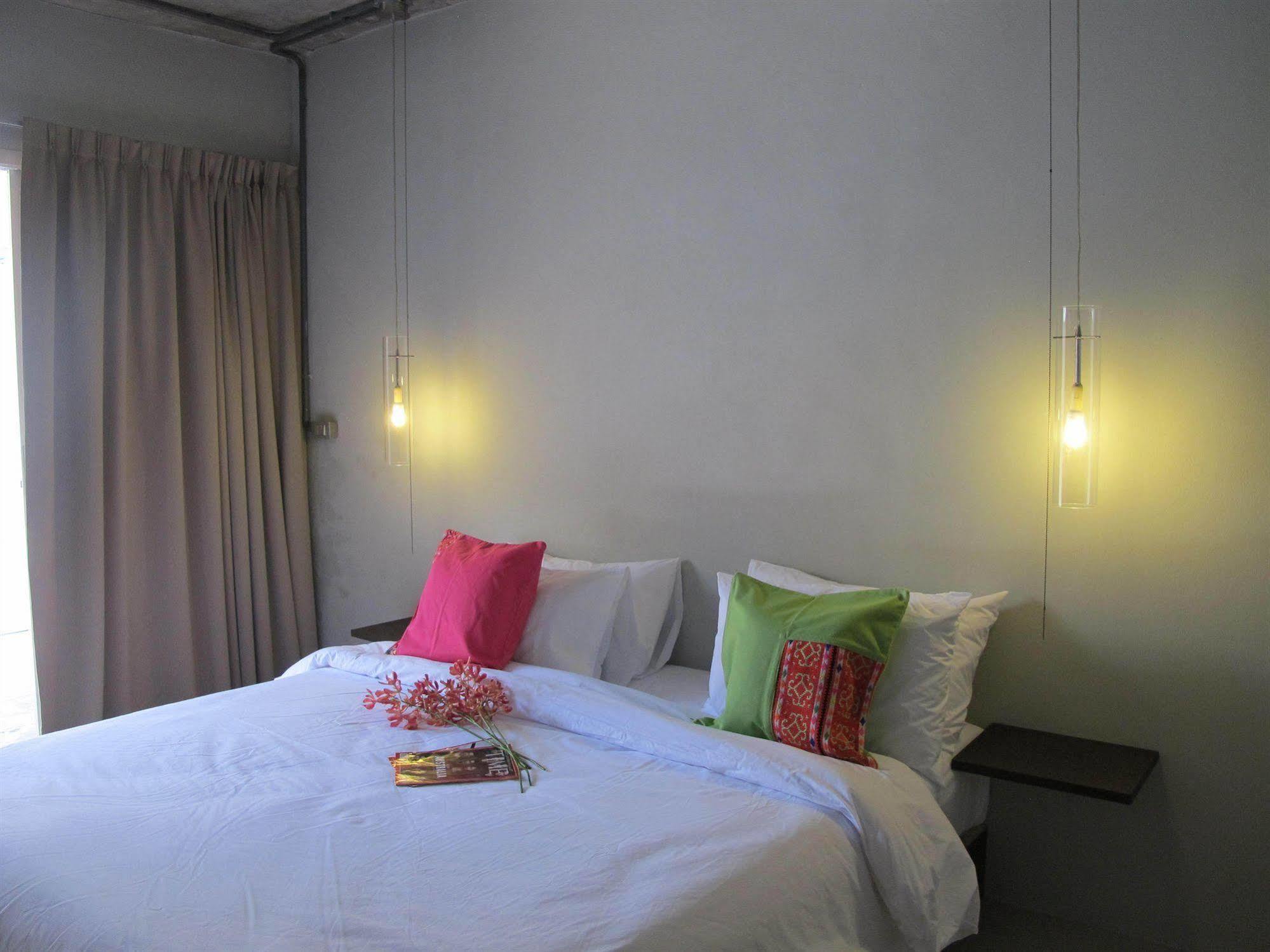 The Nest Resort Patong Bagian luar foto