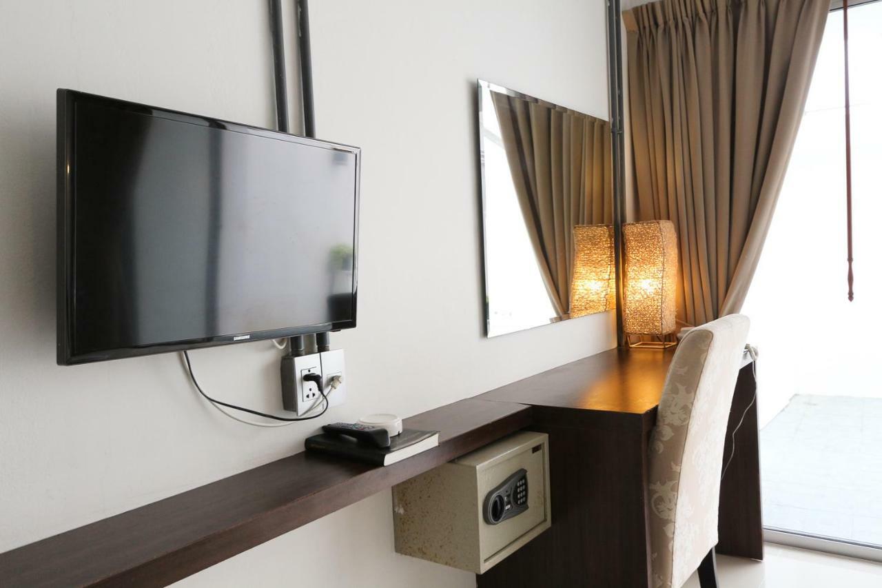 The Nest Resort Patong Bagian luar foto
